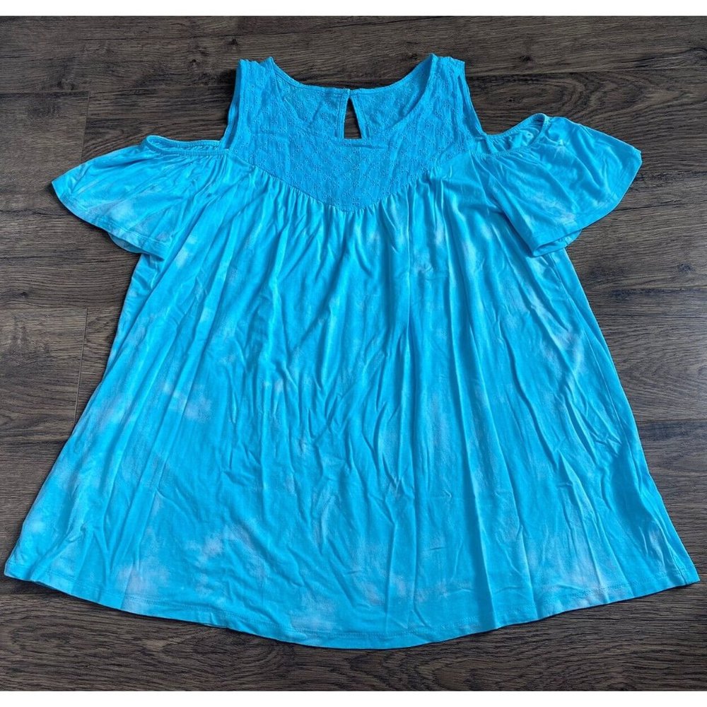 EUC Womens Torrid Super Soft Knit Cold Shoulder Eyelet‎ Short Sleeve Top Size 0